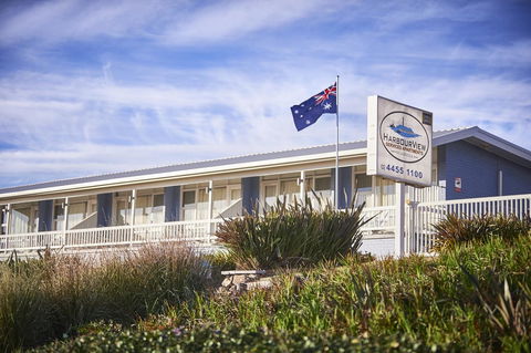 Harbour View Apartments - Accommodation Gladstone 0