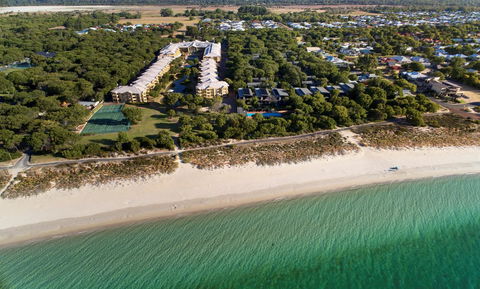 Abbey Beach Resort - Accommodation Gladstone 4