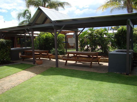 Dunsborough Central Motel - Accommodation Gladstone 4