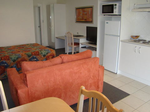 Dunsborough Central Motel - Accommodation Gladstone 21