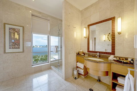 Duxton Hotel Perth - Accommodation Gladstone 13