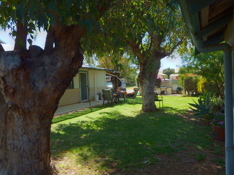 Lazy Lobster Holiday Units & Chalets - Accommodation Gladstone 32