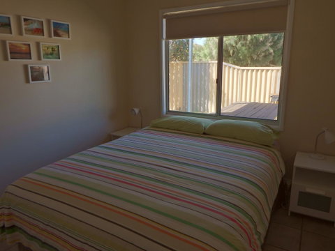 Lazy Lobster Holiday Units & Chalets - Accommodation Gladstone 25