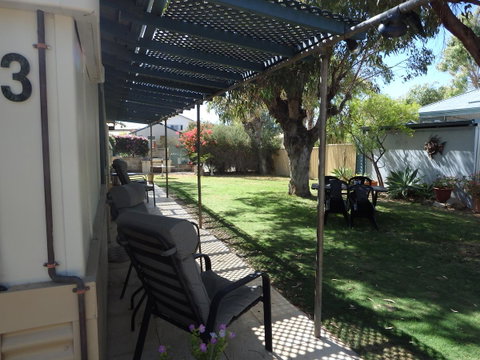 Lazy Lobster Holiday Units & Chalets - Accommodation Gladstone 9