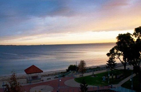 Boardwalk By The Beach - Accommodation Gladstone 4