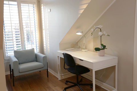 Stunning Terrace In Centennial Park - Accommodation Gladstone 15