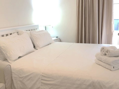 Stunning Terrace In Centennial Park - Accommodation Gladstone 2