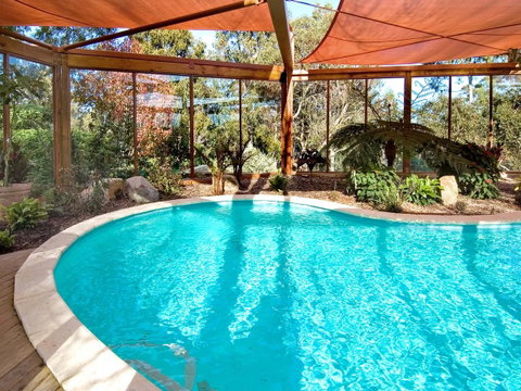 Chimes Spa Retreat - Accommodation Gladstone 33