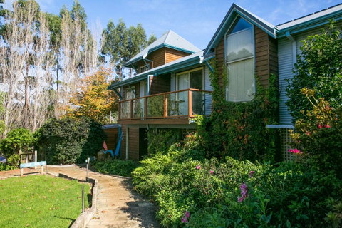 Chimes Spa Retreat - Accommodation Gladstone 32
