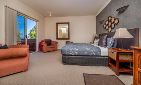 Chimes Spa Retreat - Accommodation Gladstone 14