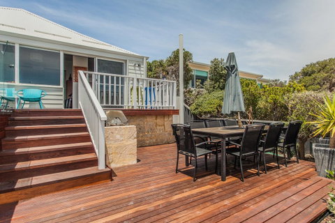 Cottesloe Beach House I - Accommodation Gladstone 8