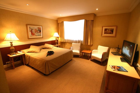 European Hotel - Accommodation Gladstone 24