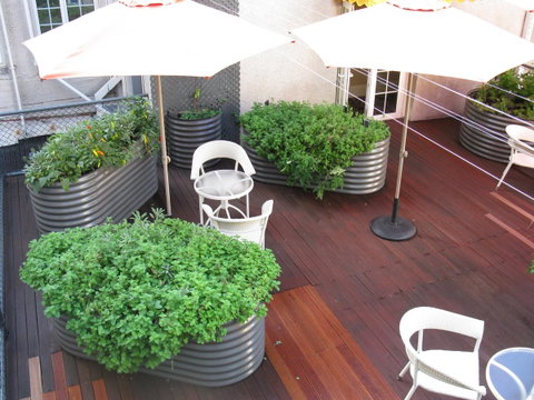European Hotel - Accommodation Gladstone 21