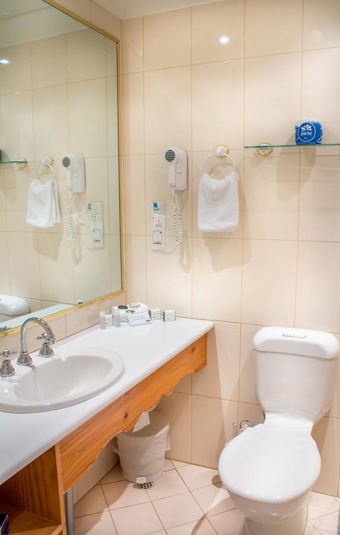 European Hotel - Accommodation Gladstone 18