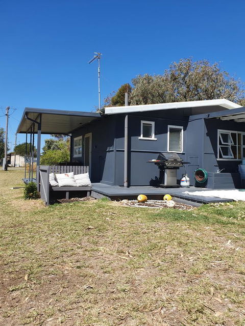 Just Chillin - Accommodation Gladstone 3