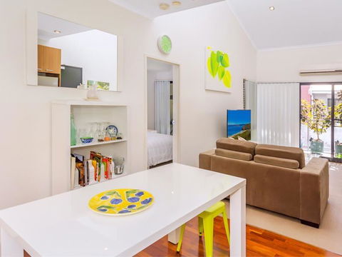 Home Apartment - Perth City Centre - Free WiFi - Accommodation Gladstone 6
