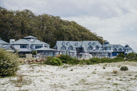 Anchorage Port Stephens - Accommodation Gladstone 4