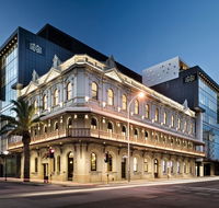 The Melbourne Hotel - Accommodation Gladstone