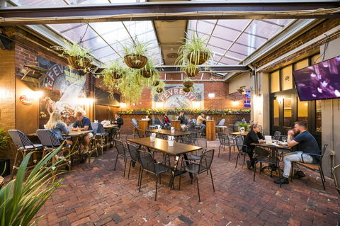 Nightcap At Belgian Beer Cafe - Accommodation Gladstone 5