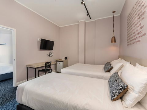 Nightcap At Belgian Beer Cafe - Accommodation Gladstone 43