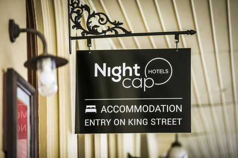Nightcap At Belgian Beer Cafe - Accommodation Gladstone 33