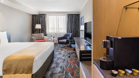 Holiday Inn Perth City Centre, An IHG Hotel - Accommodation Gladstone 25