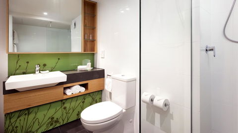 Holiday Inn Perth City Centre, An IHG Hotel - Accommodation Gladstone 3
