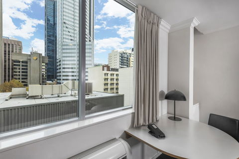 Oaks Perth Hotel - Accommodation Gladstone 13