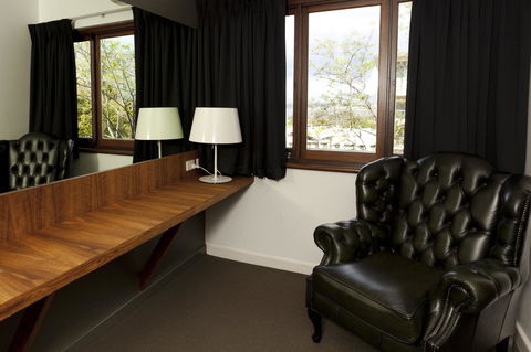 Riverview On Mount Street - Accommodation Gladstone 3