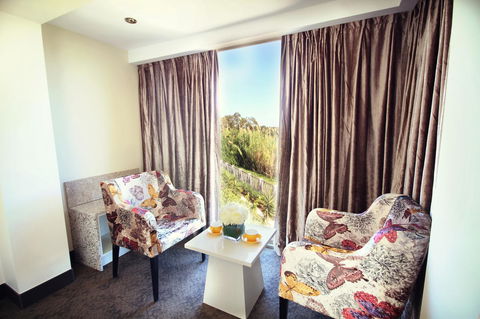 Swan River Hotel - Accommodation Gladstone 39