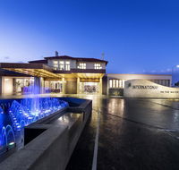 International on the Water Hotel - Accommodation Gladstone