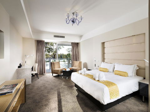 Swan River Hotel - Accommodation Gladstone 3