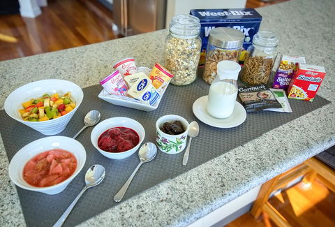 Glenelg On King Bed & Breakfast - Accommodation Gladstone 10