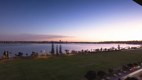 Crowne Plaza Perth, An IHG Hotel - Accommodation Gladstone 1