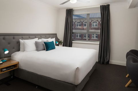 Pensione Hotel Perth - Accommodation Gladstone 0