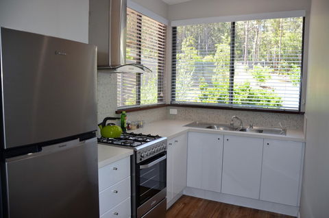 The Floating Forest - Accommodation Gladstone 10
