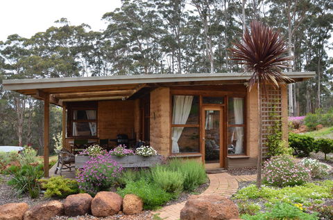 The Floating Forest - Accommodation Gladstone 14