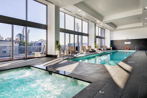 Fraser Suites Perth - Accommodation Gladstone 0