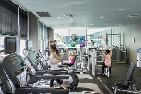 Fraser Suites Perth - Accommodation Gladstone 2
