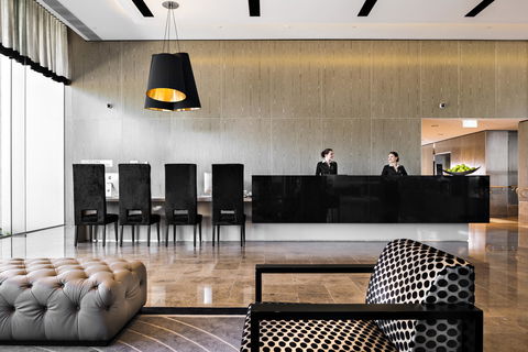 Fraser Suites Perth - Accommodation Gladstone 11