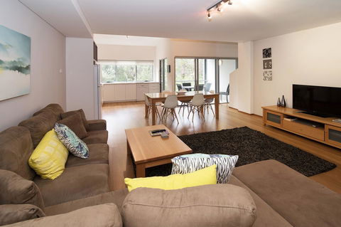 Pegasus - Accommodation Gladstone 8