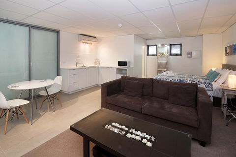 Pegasus - Accommodation Gladstone 2