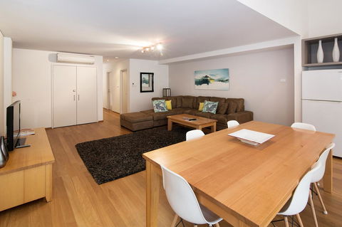 Pegasus - Accommodation Gladstone 9