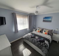 Ocean Beach Chalet 18 - Accommodation Gladstone
