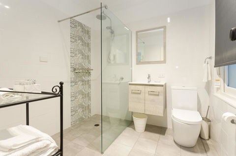 Blue Door Apartments - Accommodation Gladstone 1