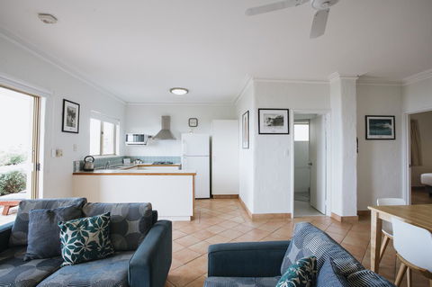 Canal Rocks Beachfront Apartments - Accommodation Gladstone 36