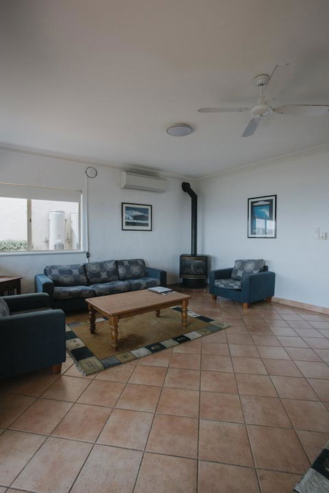 Canal Rocks Beachfront Apartments - Accommodation Gladstone 26