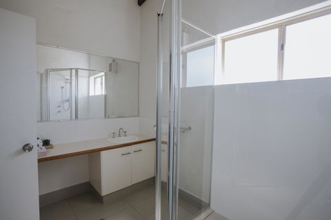 Canal Rocks Beachfront Apartments - Accommodation Gladstone 13