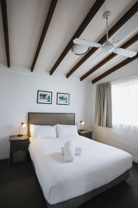 Canal Rocks Beachfront Apartments - Accommodation Gladstone 19