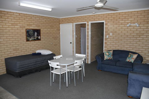 Kalbarri Seafront Villas - Accommodation Gladstone 15